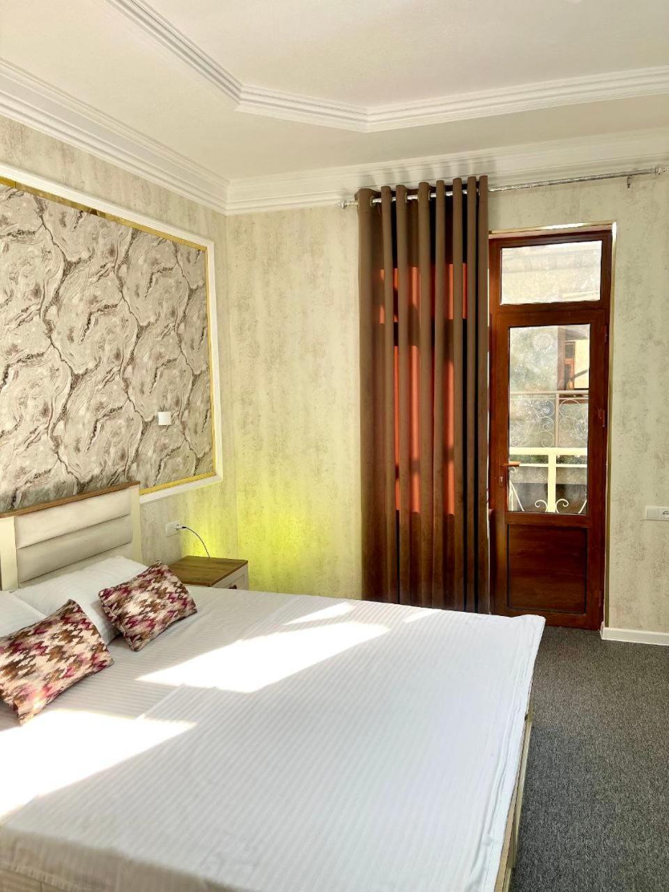 Hayati Hotel Samarkand Esterno foto